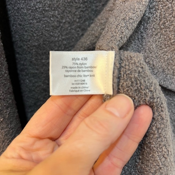 Barefoot Dreams Bamboo Chic Lite Knit Calypso Wrap S/M Taupe Cozy Grandma Cabin - Picture 8 of 9